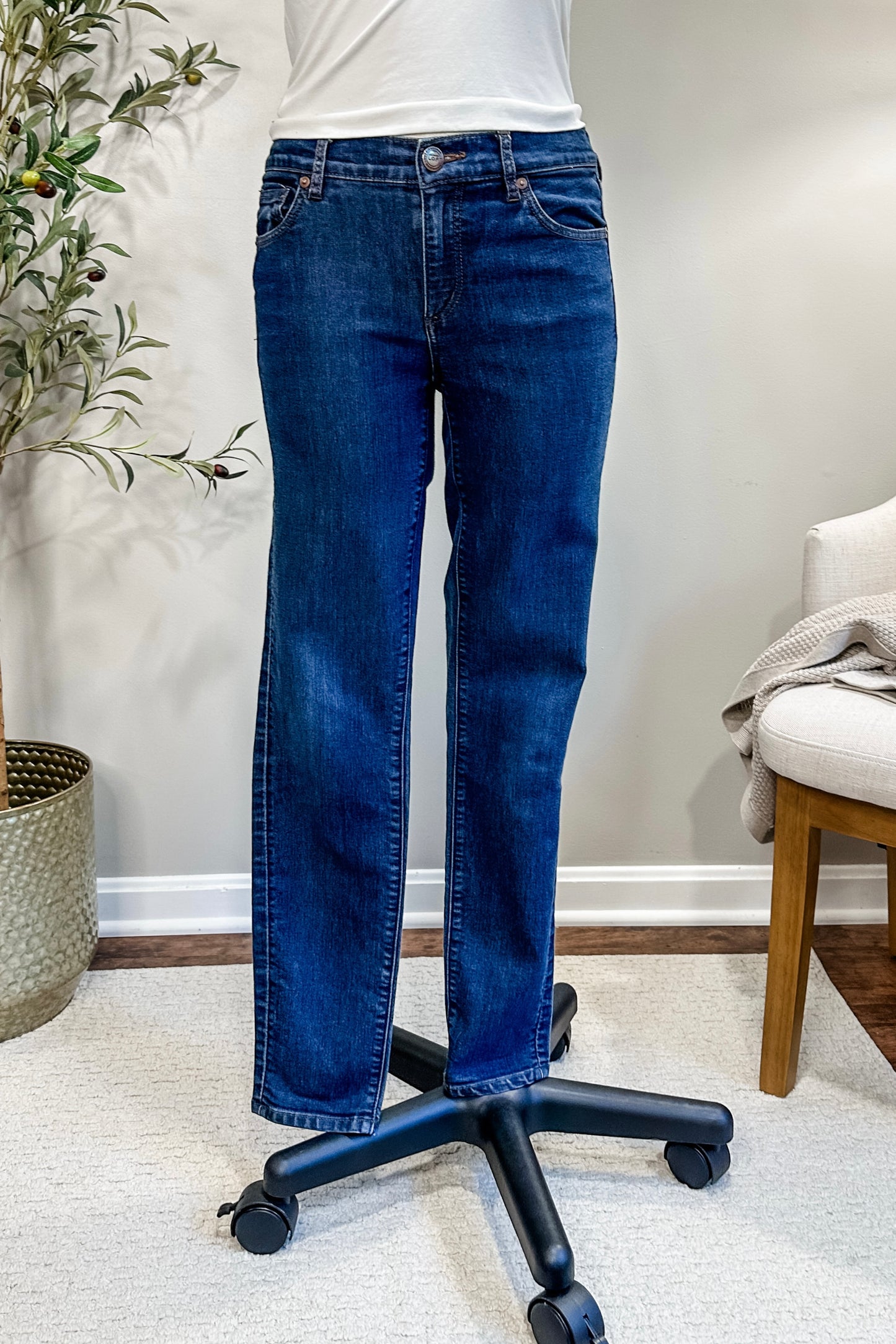 (4) Loft Modern Skinny Jeans