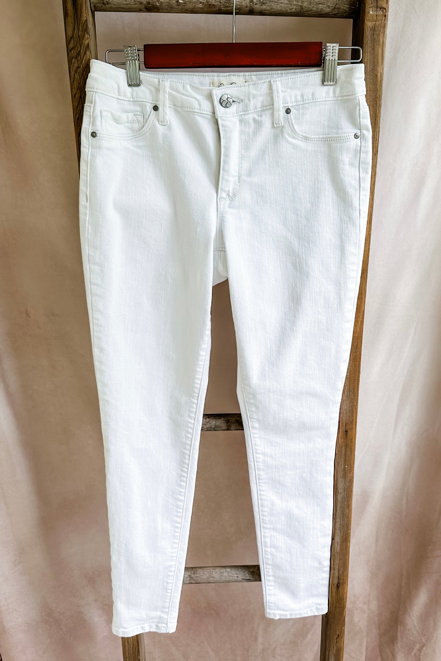 (4) Jessica Simpson Skinny Jeans