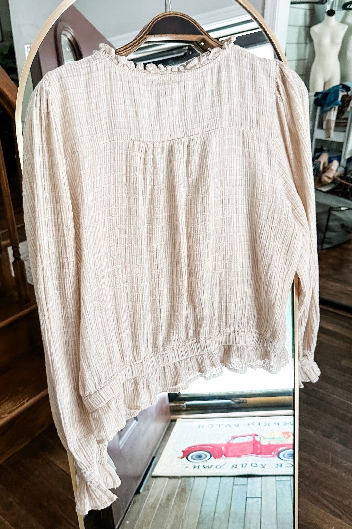 (L) American Eagle Peasant Top