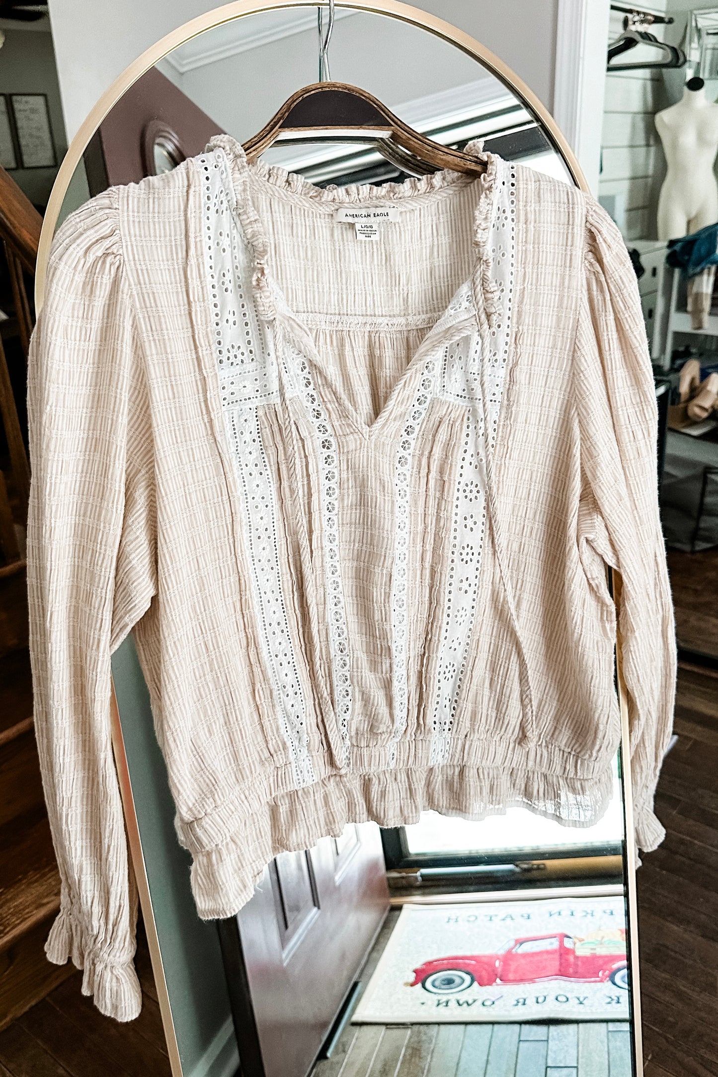 (L) American Eagle Peasant Top