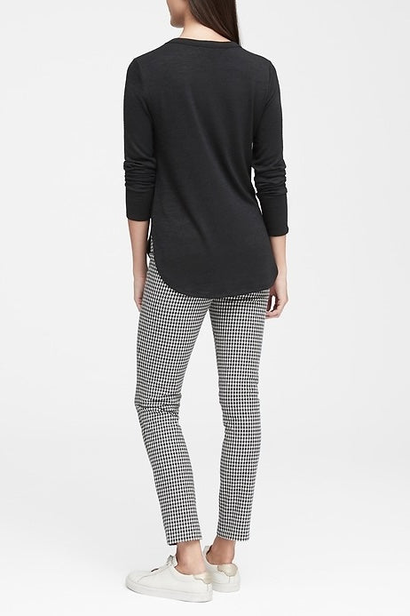 (M) Banana Republic Luxe Hem Top
