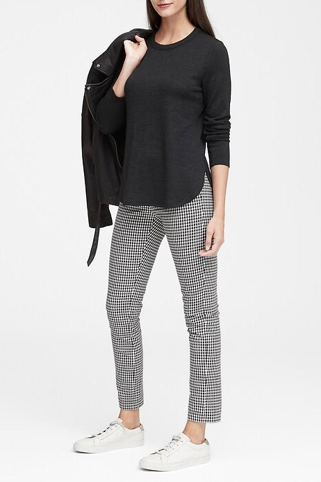 (M) Banana Republic Luxe Hem Top