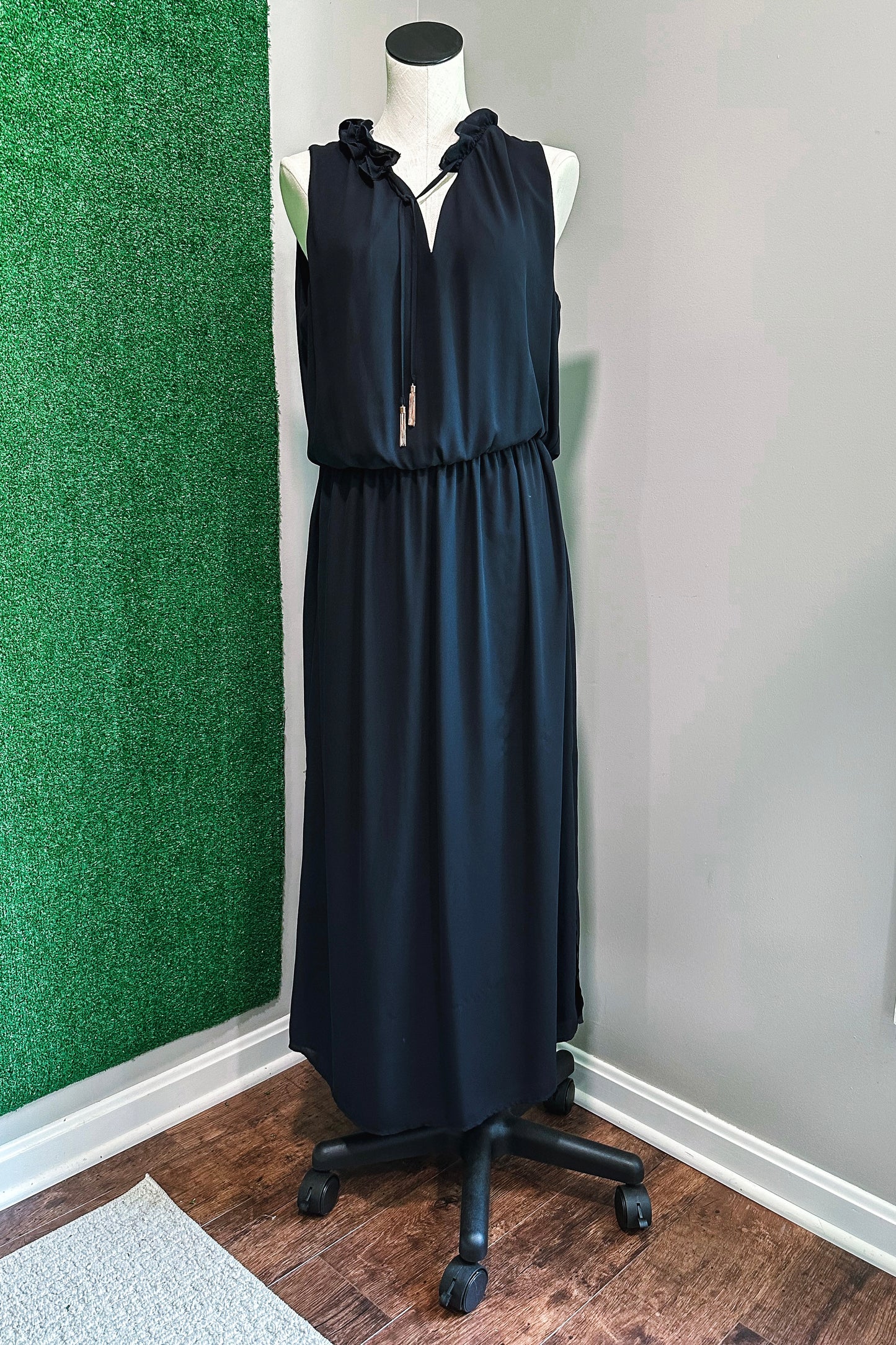 (XL) Ivanka Trump Maxi Dress