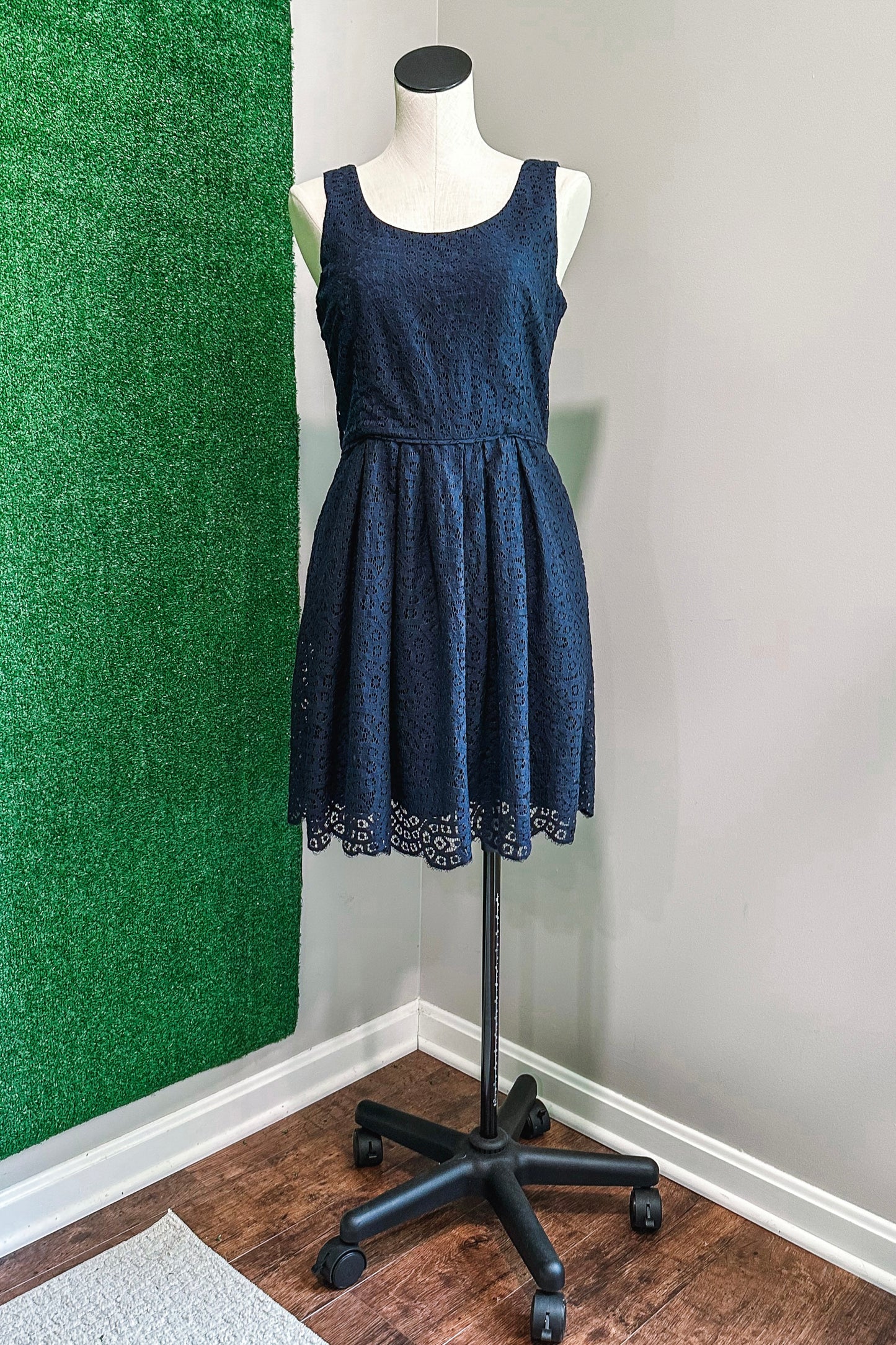 (6) J.Crew Eyelet Dress Navy
