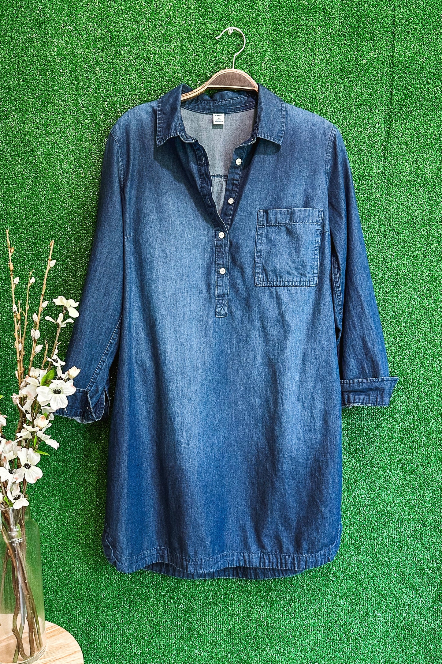 (M) Old Navy Chambray Dress