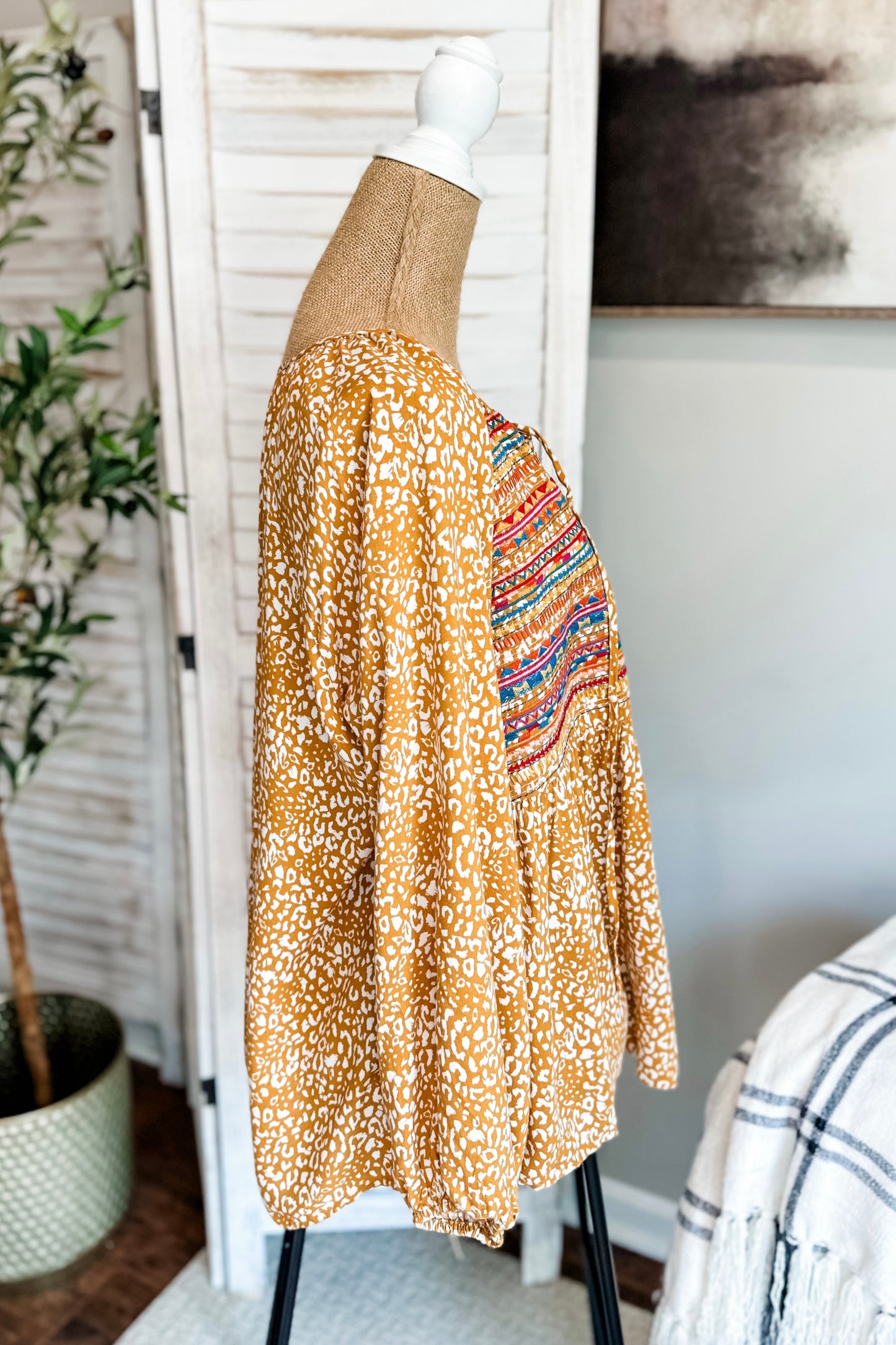 (1X) Savanna Jane Mustard Top