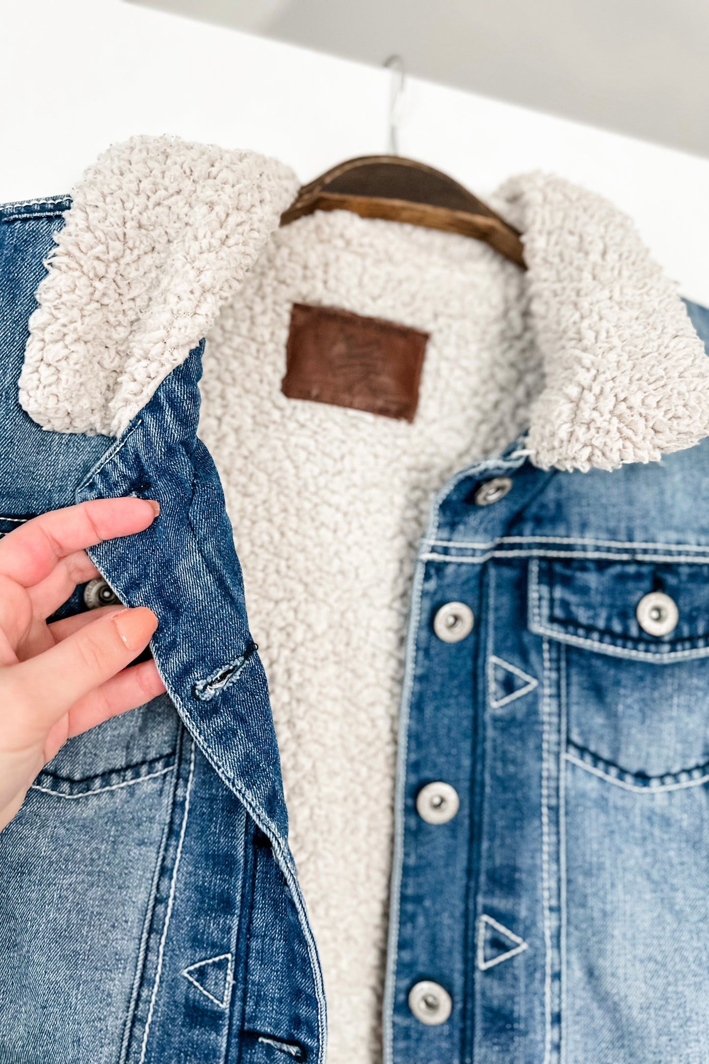 (M) Vintage Ashley by 26 International Sherpa Denim Jacket