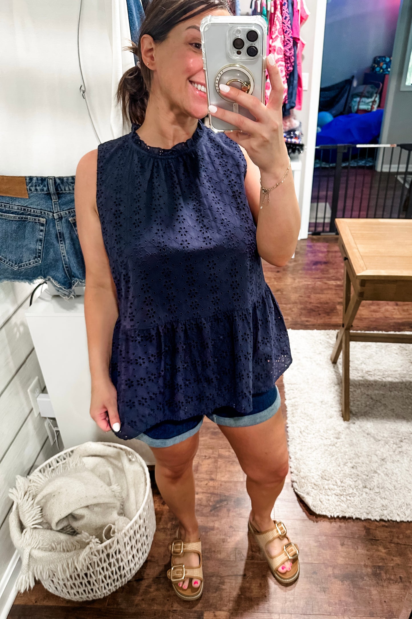 (XL) Loft Eyelet Halter