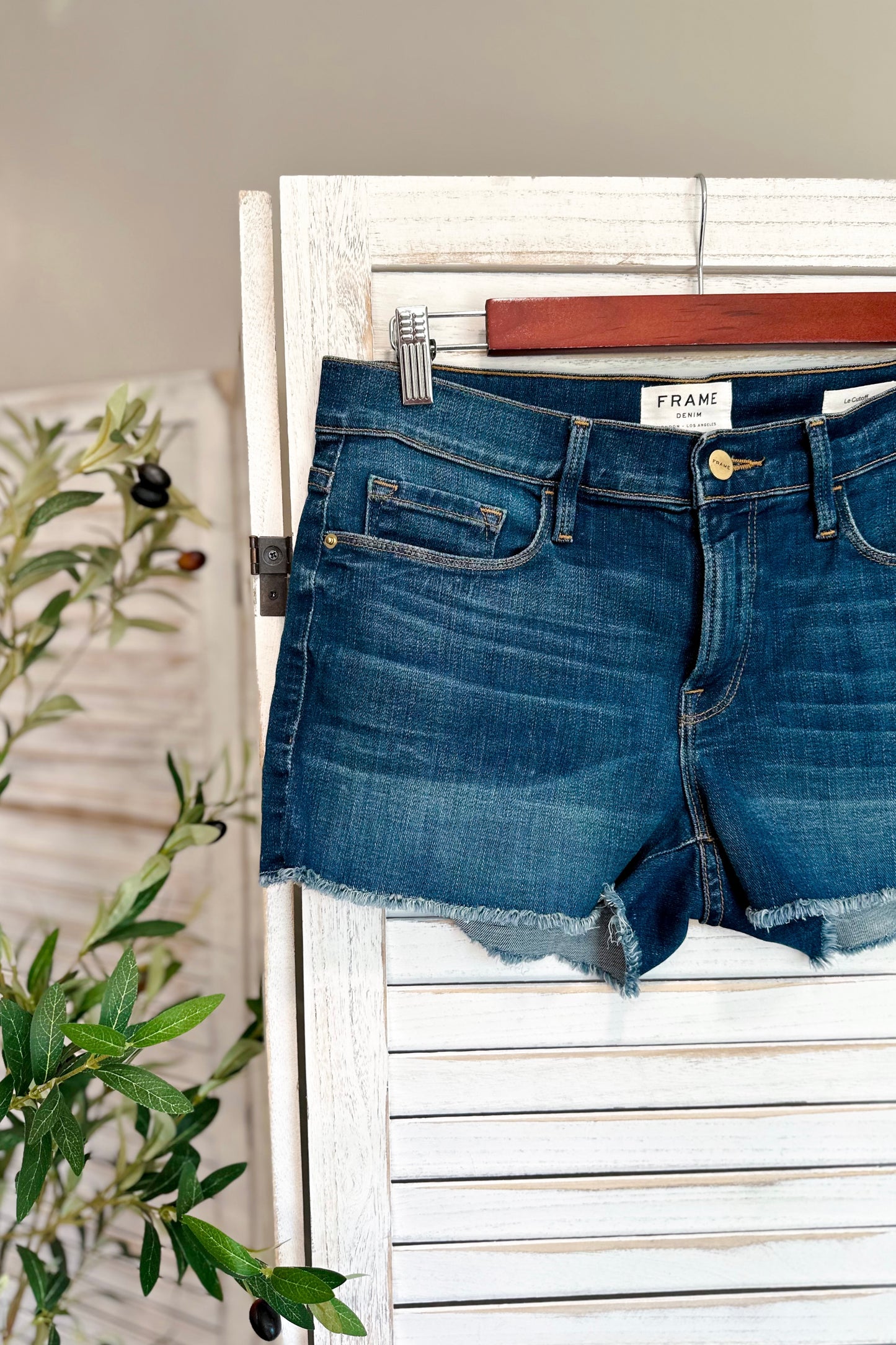 (4) Frame Denim Le Cut Off (Designer)