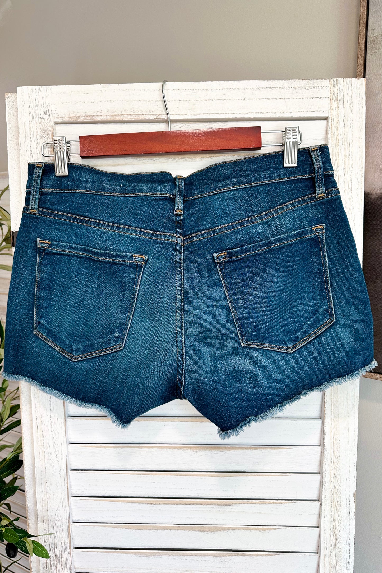 (4) Frame Denim Le Cut Off (Designer)