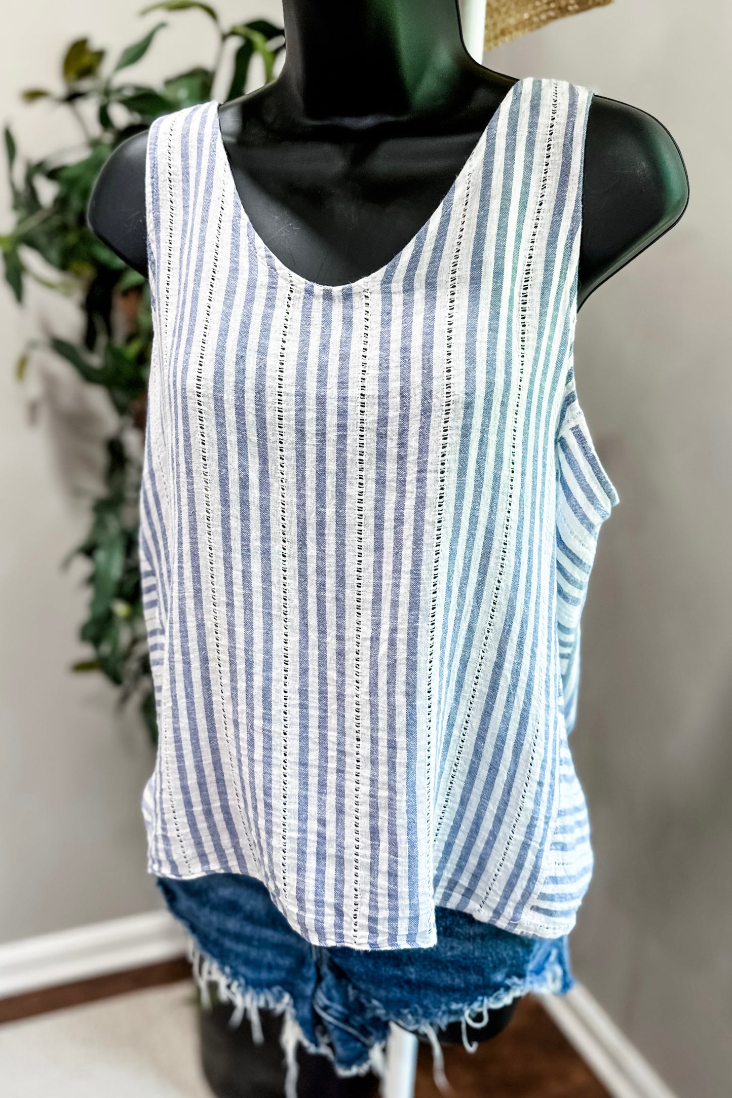 (L) Linen Sea Tank
