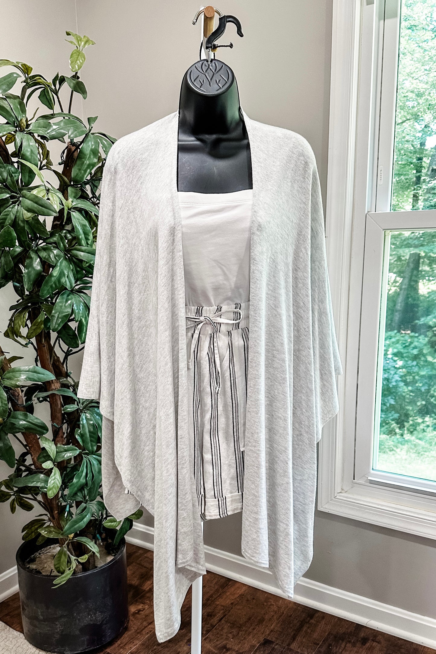 (M) Striped Linen Short