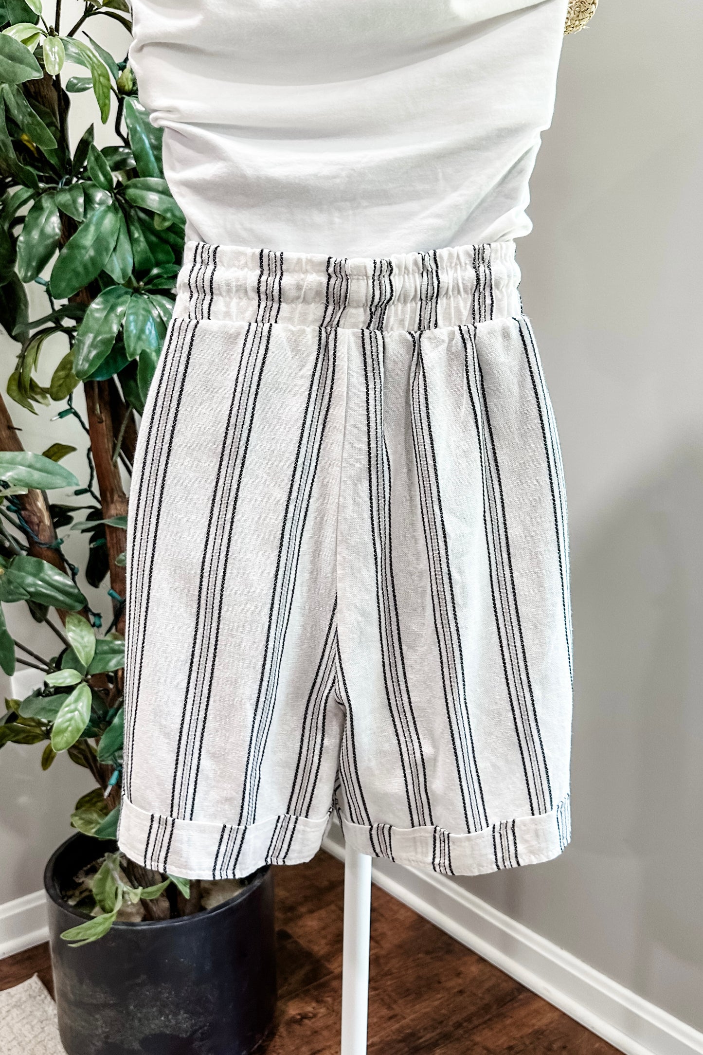 (M) Striped Linen Short