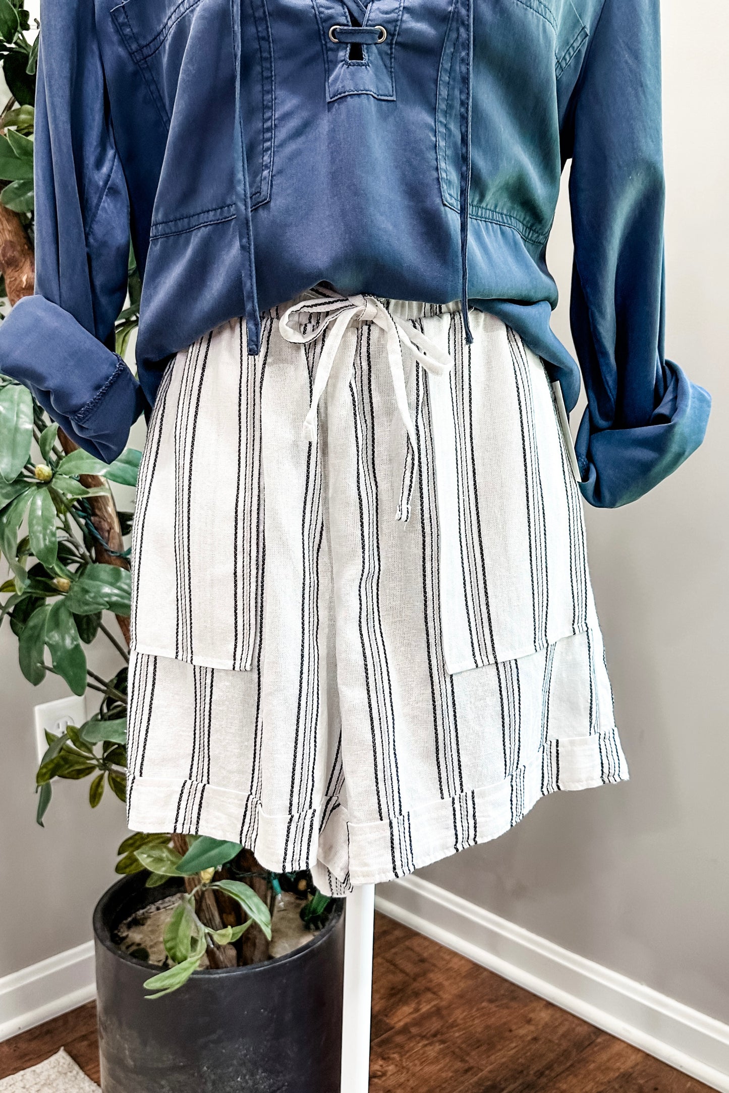 (M) Striped Linen Short