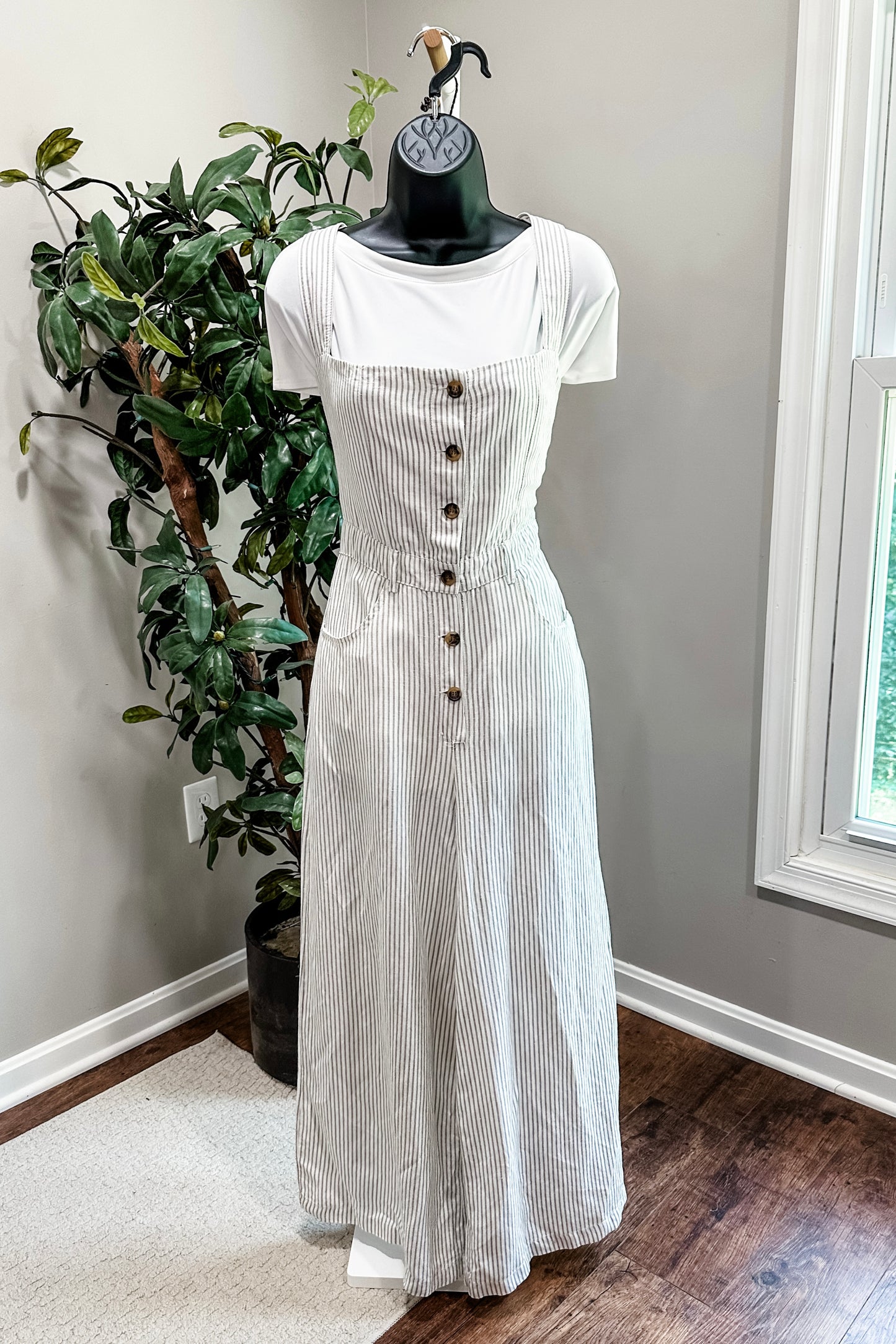 (6) Tractr Wide Leg Jumpsuit