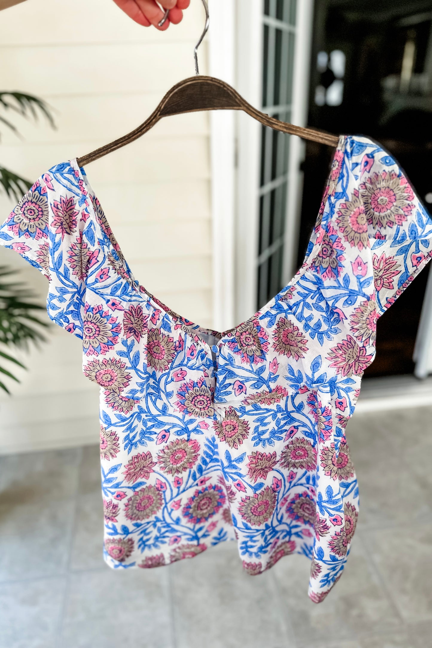 (L) J.Crew Floral Vine Ruffle Blouse
