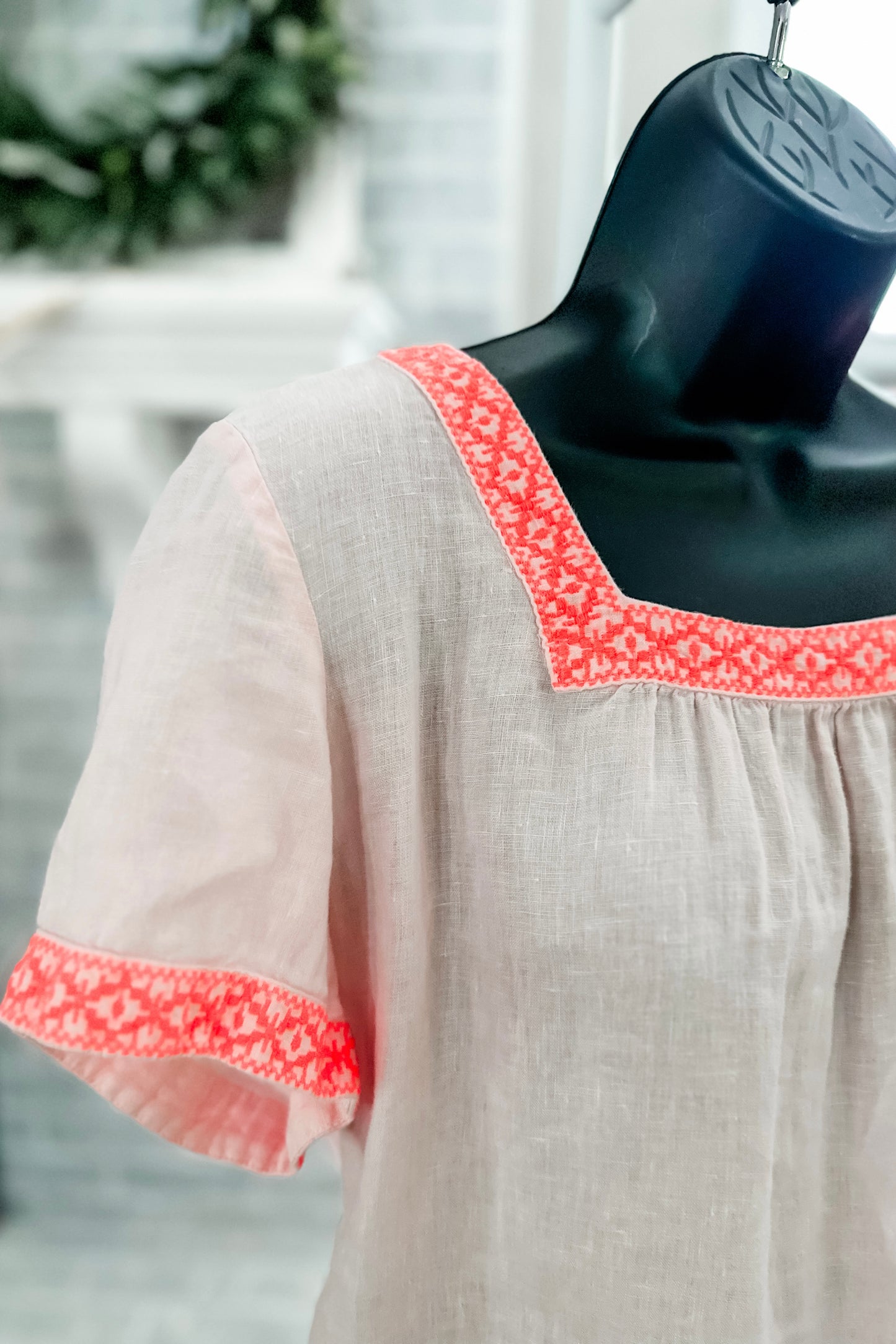 (M) J.Crew Linen Emb Blouse