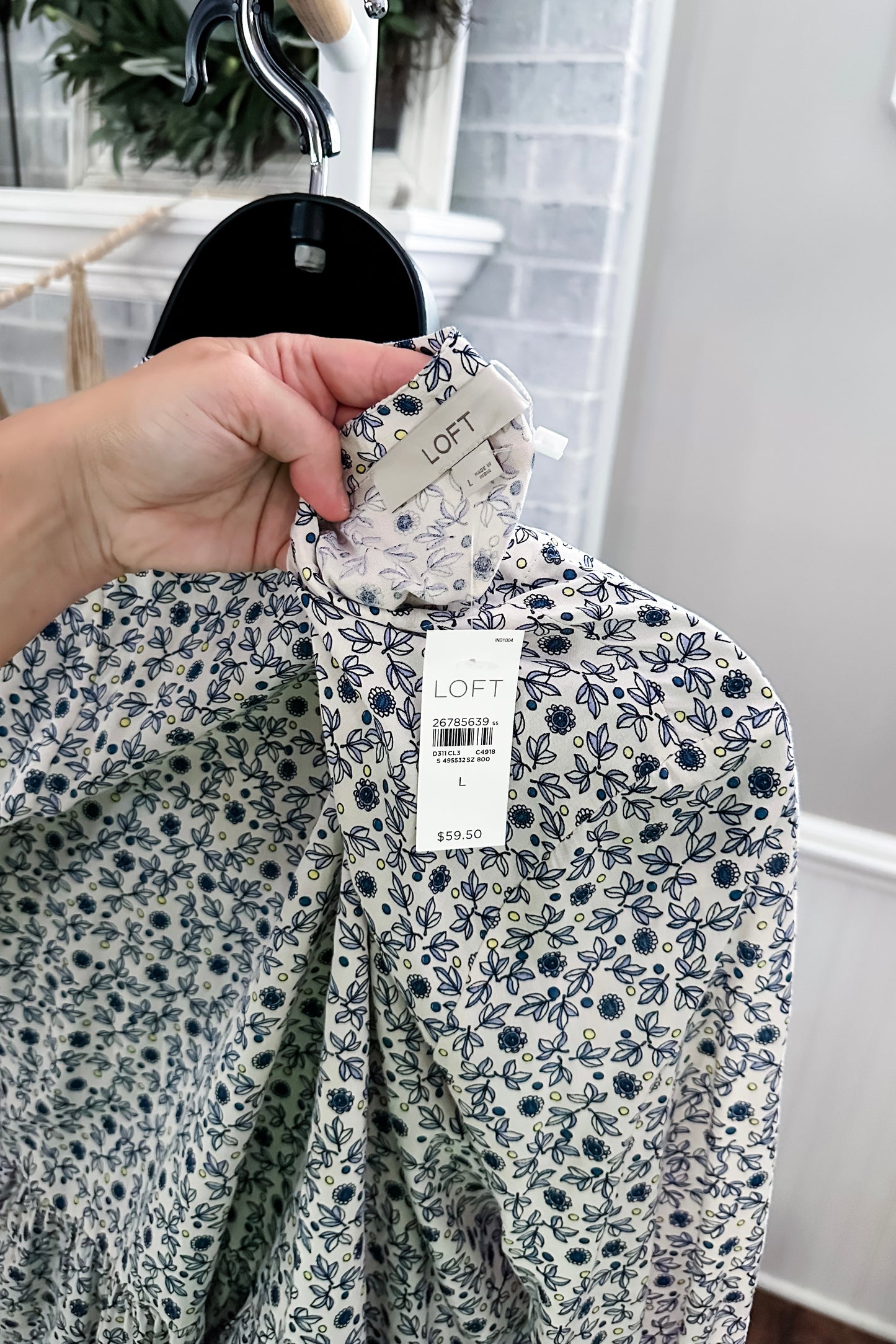 (L) Loft Floral Blouse