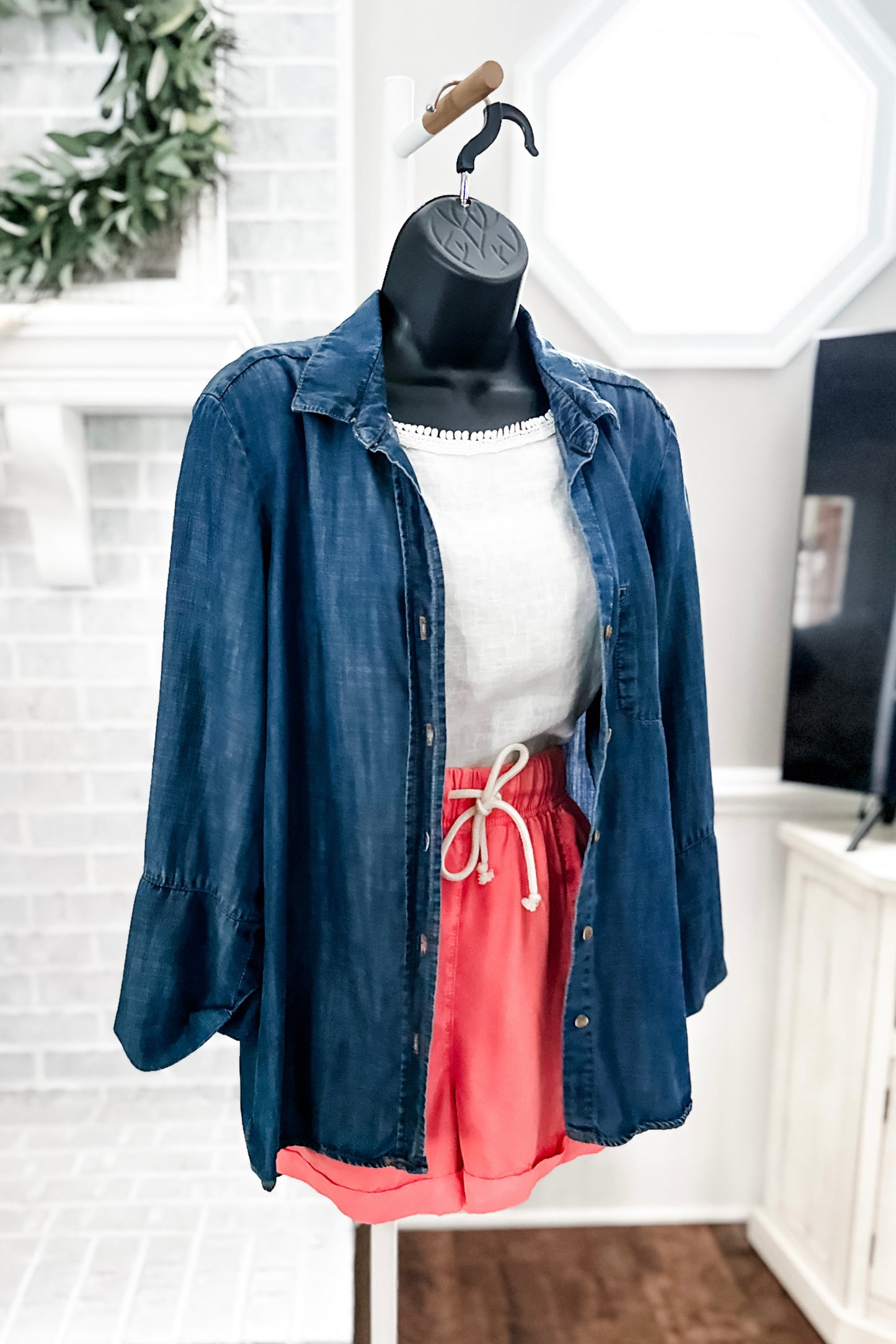 (L) Bella Dahl Chambray Button Up
