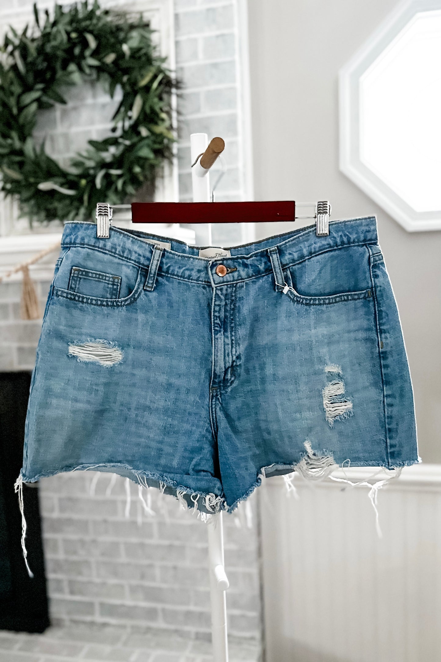 (12) Universal Thread Boyfriend Shorts