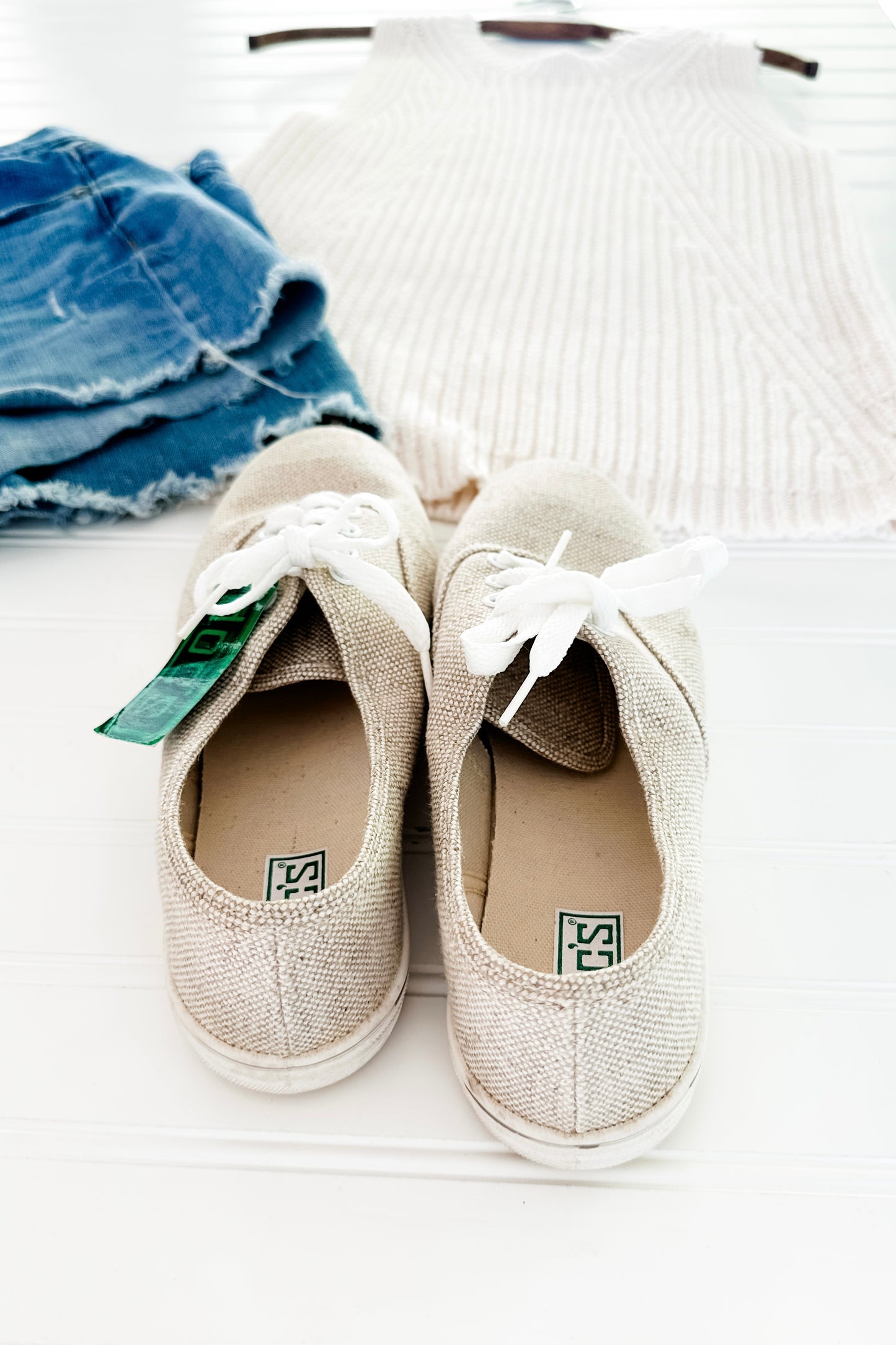 (9) Vintage Canvas Khaki Doc’s