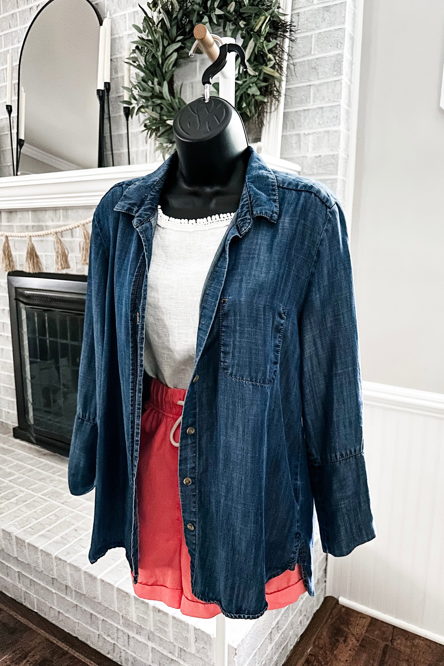 (L) Bella Dahl Chambray Button Up